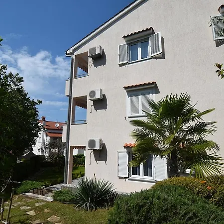 Apartment Katic Malinska