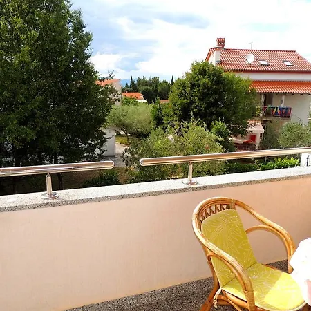 Apartment Katic Malinska
