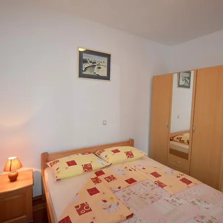 Katic Apartament *
